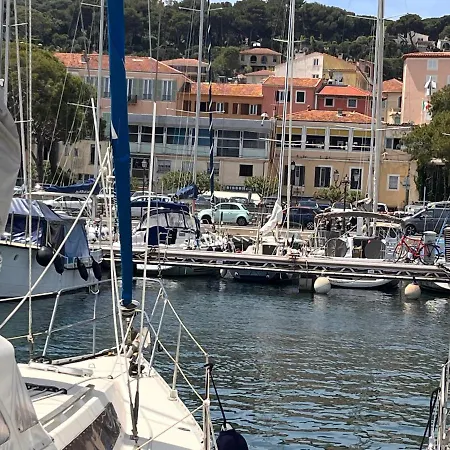 Superbe Yacht Luxe Familial A St Jean Cap-ferrat. 船屋 费拉角圣让