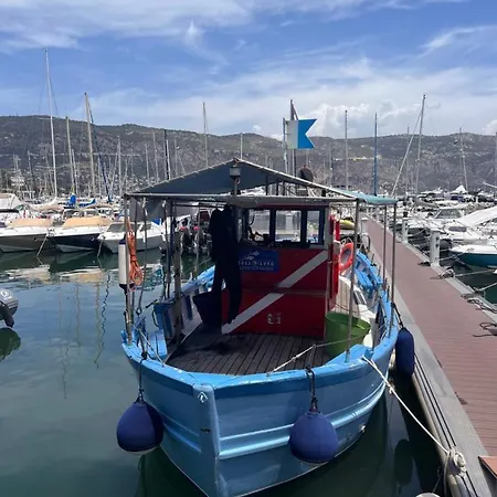 Superbe Yacht Luxe Familial A St Jean Cap-ferrat. 船屋