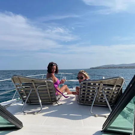 Superbe Yacht Luxe Familial A St Jean Cap-ferrat. 船屋 *